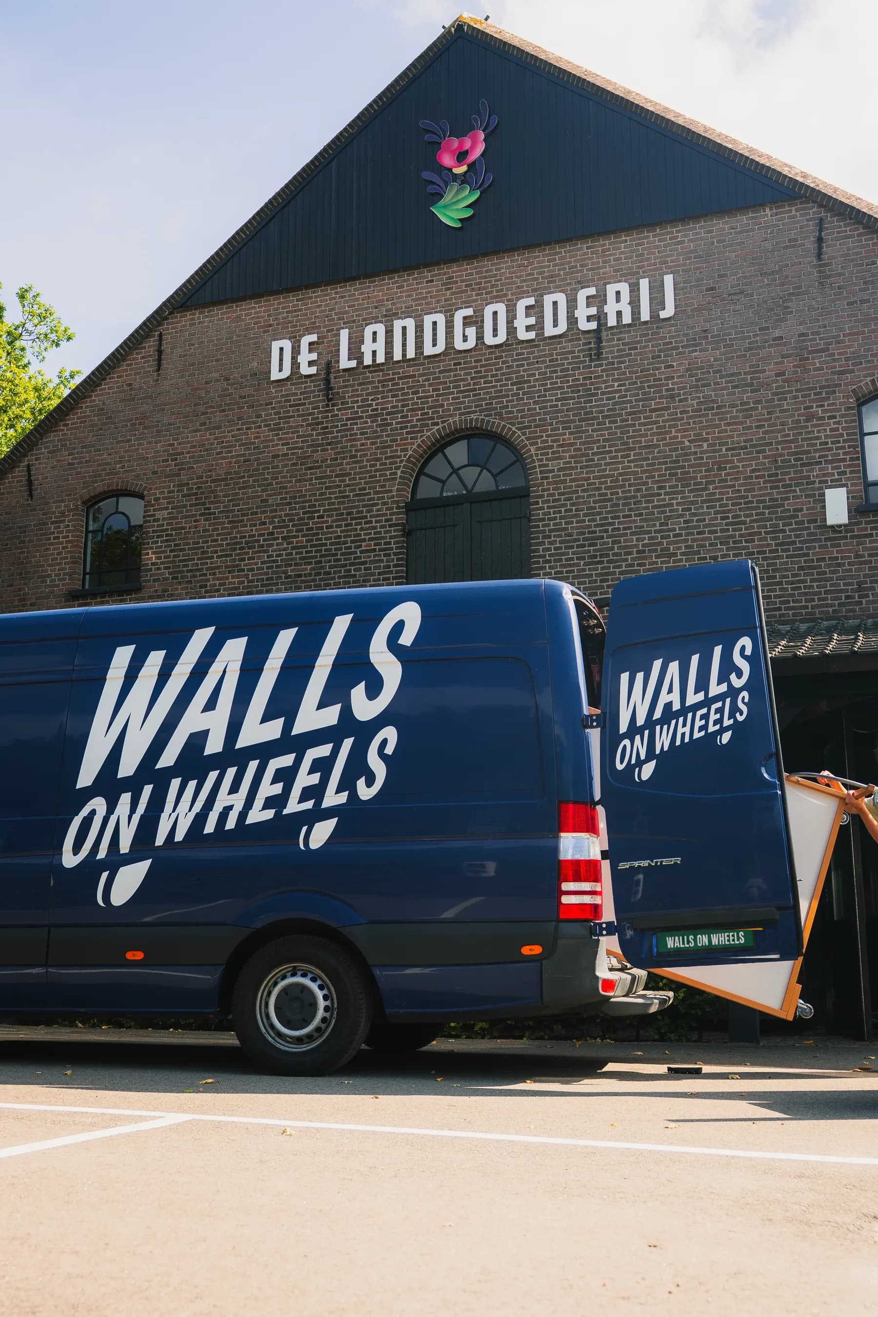 Walls on Wheels-transport bij De Landgoederij